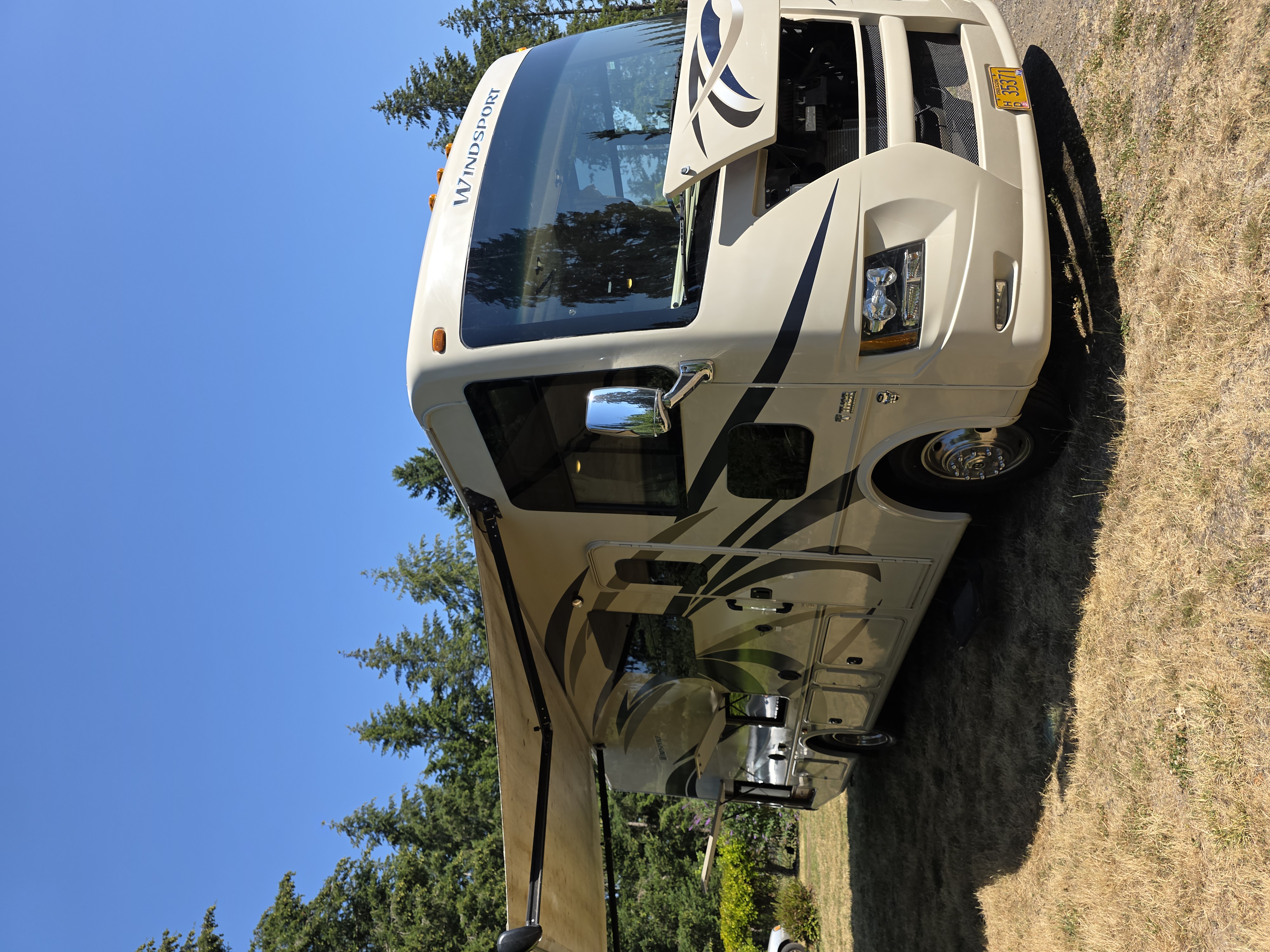 2016 Thor Windsport 29M featured photo