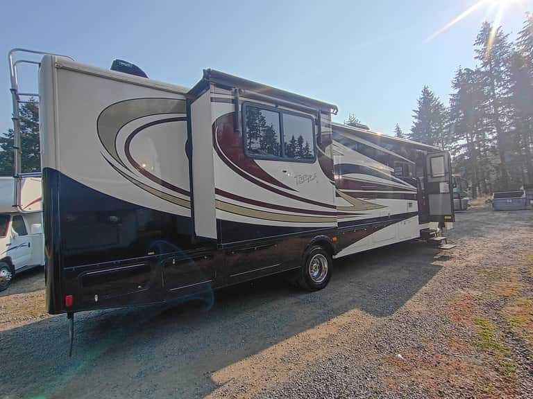 2016 Fleetwood Terra 35K featured photo
